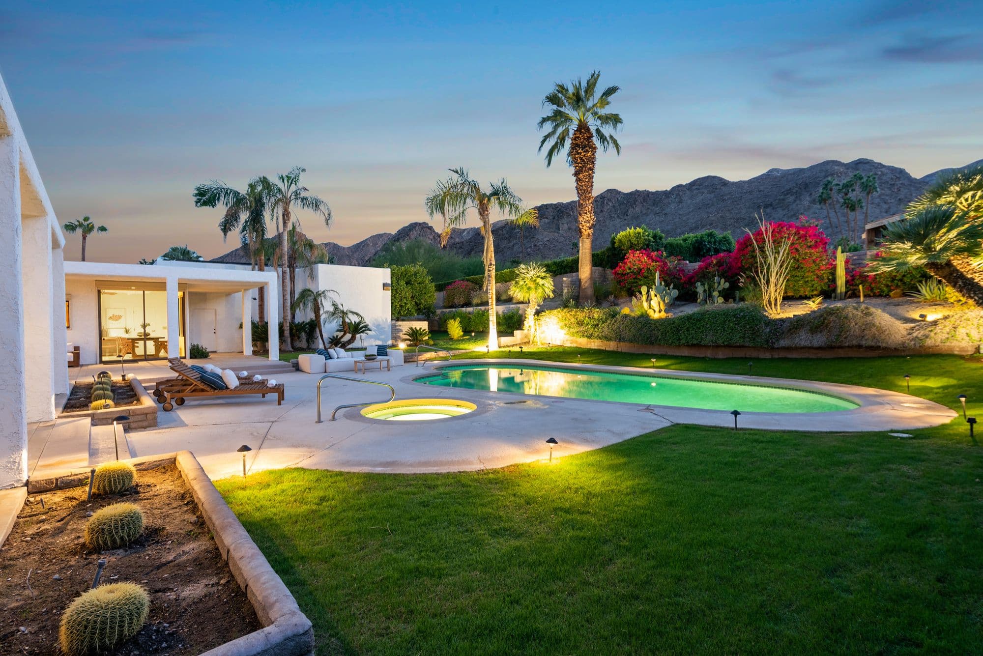 Twilight Real Estate Photography in Los Angeles example 5
