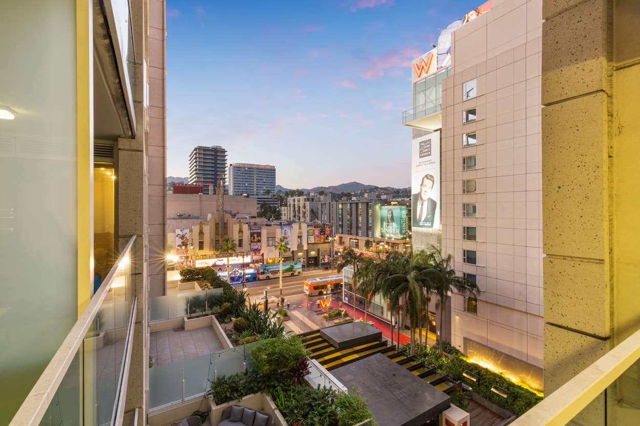 Twilight Real Estate Photography in Los Angeles example 18