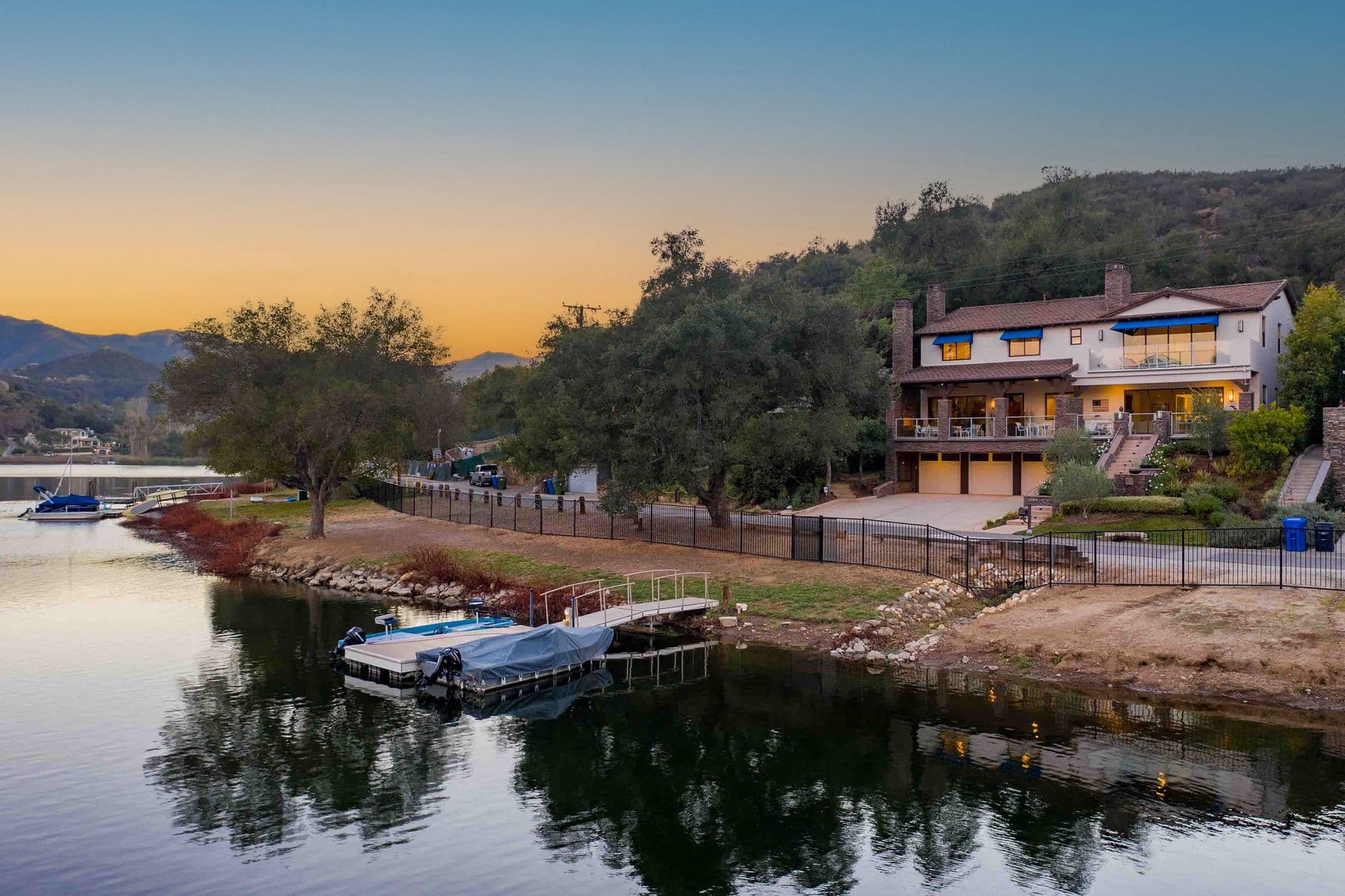 Twilight Real Estate Photography in Los Angeles example 10