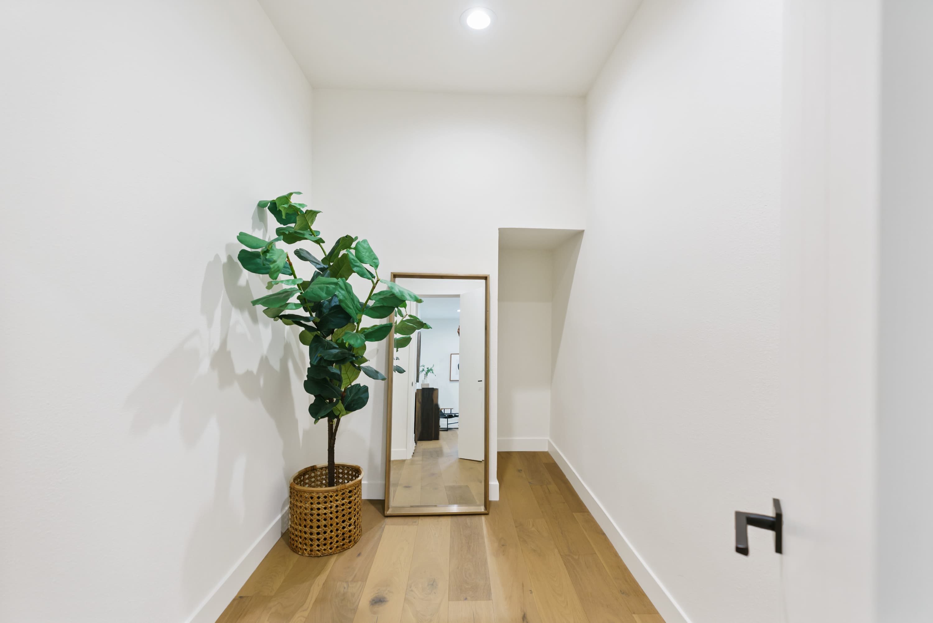 Photo / Video — Modern Marina Del Rey Condo in Marina del Rey, CA, photo 12