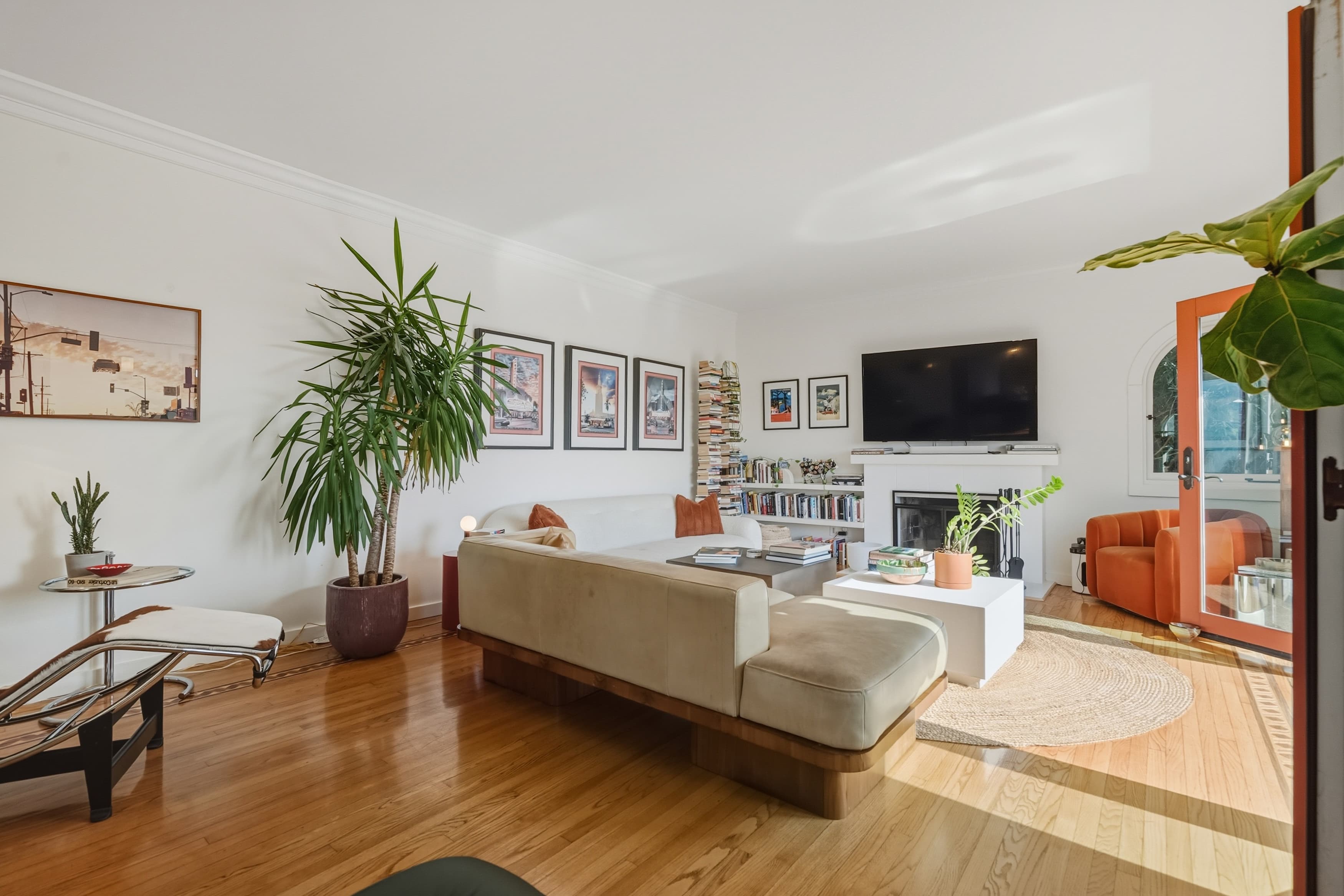 Architecture & Detail Photography — Hollywood Hills Airbnb in Hollywood Hills, photo 3