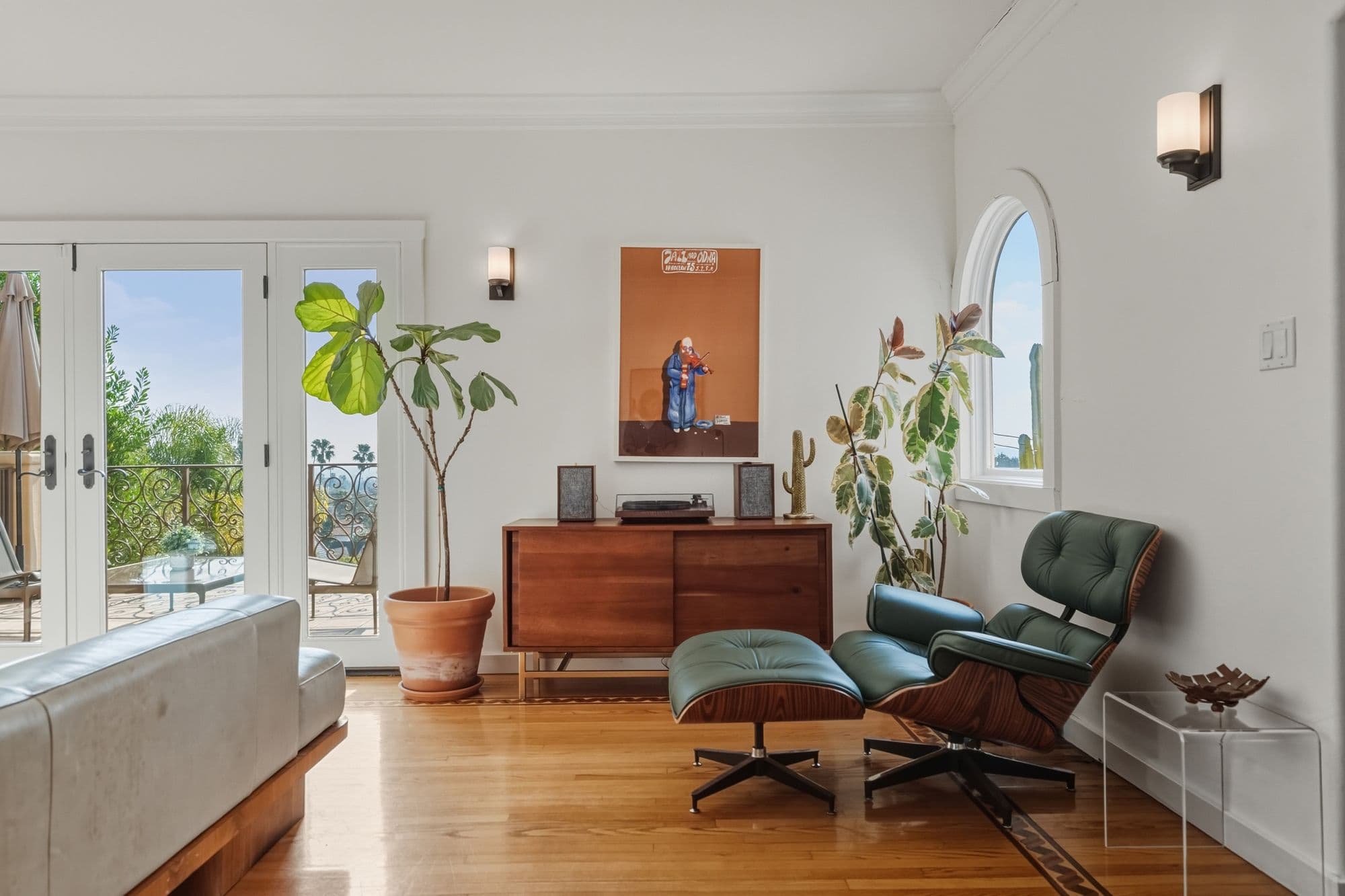 Hollywood Hills Airbnb — Architecture & Detail Photography in Hollywood Hills
