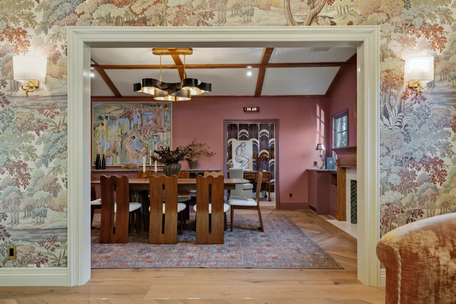 Our Favorite Shoot of August: 224 N Bowling Green Way, Brentwood — Joshua Spooner Photography